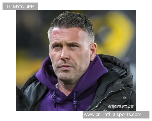 官方：米堡主帅罗伯-爱德华兹执教狼队，两边签约3年半